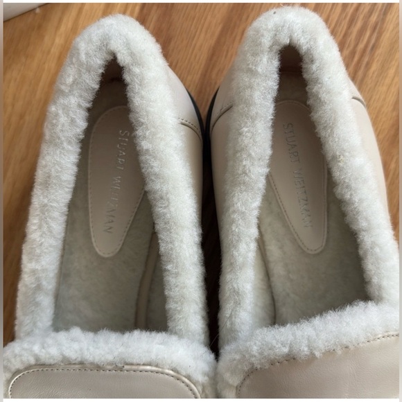 NWOB Stuart Weitzman Ivory Leather and Fur Loafer. Size 9 - Picture 8 of 13